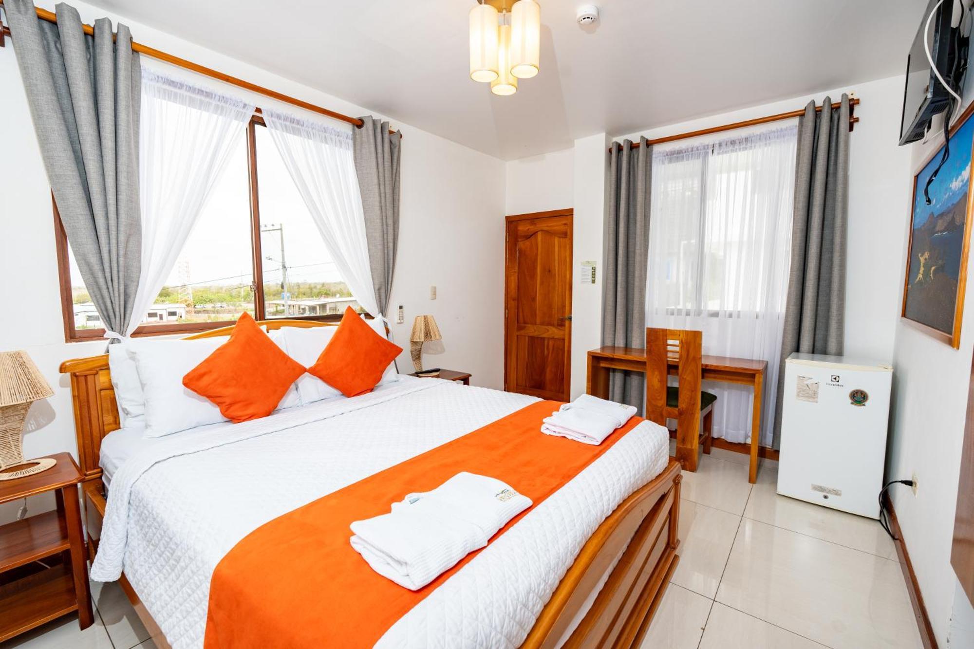 El Descanso Del Guia Puerto Ayora  Eksteriør billede