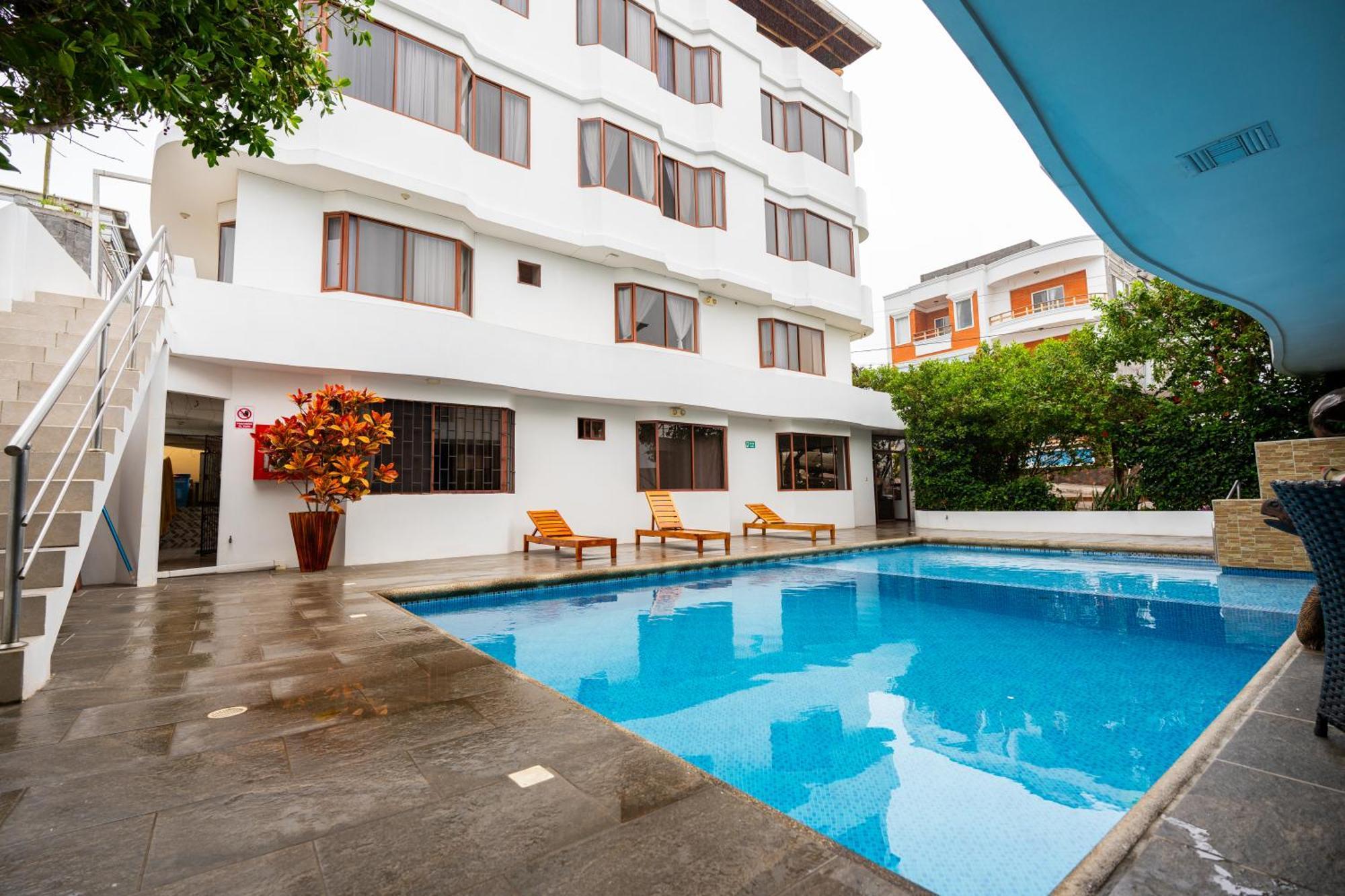El Descanso Del Guia Puerto Ayora  Eksteriør billede