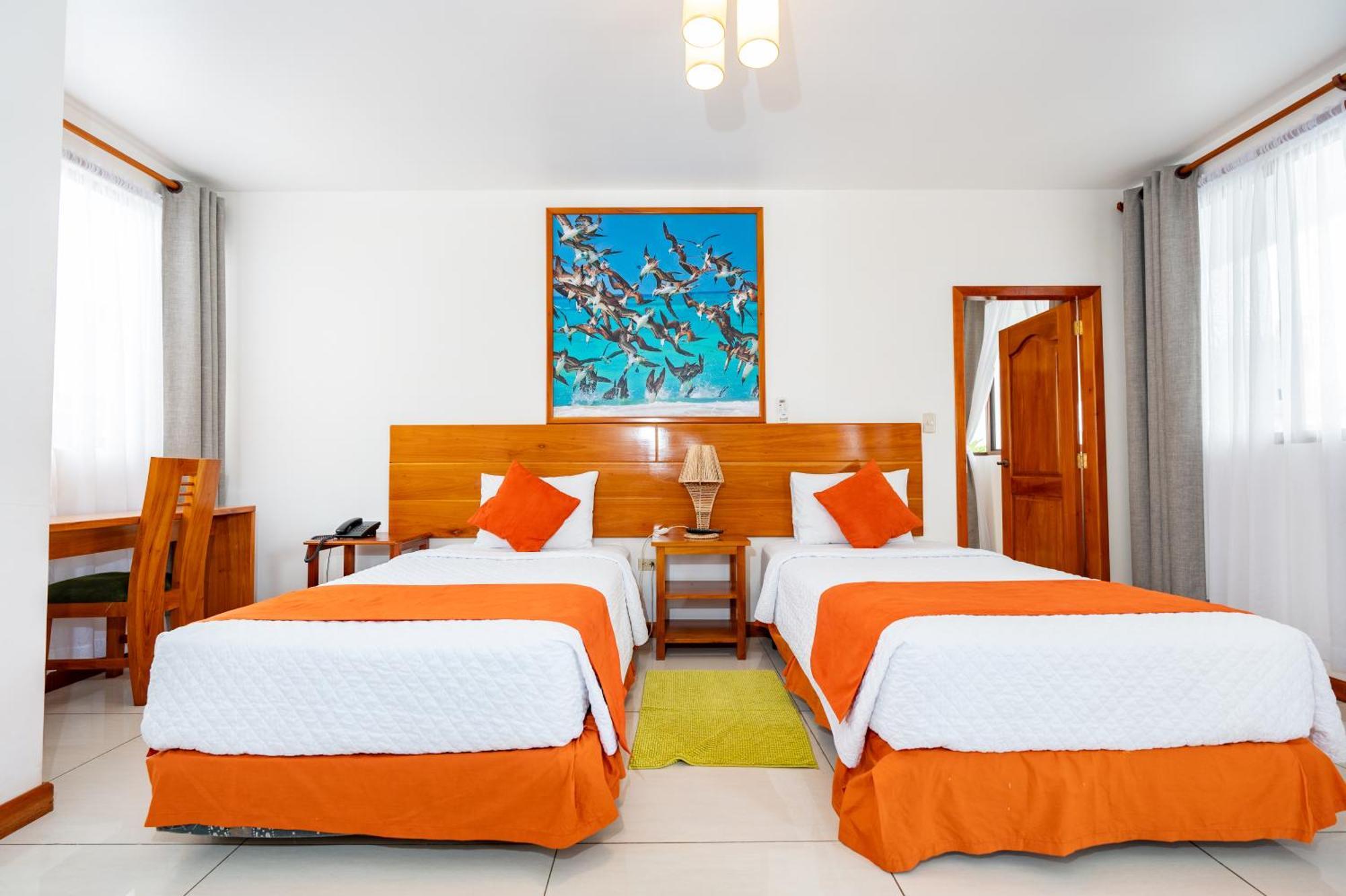 El Descanso Del Guia Puerto Ayora  Eksteriør billede