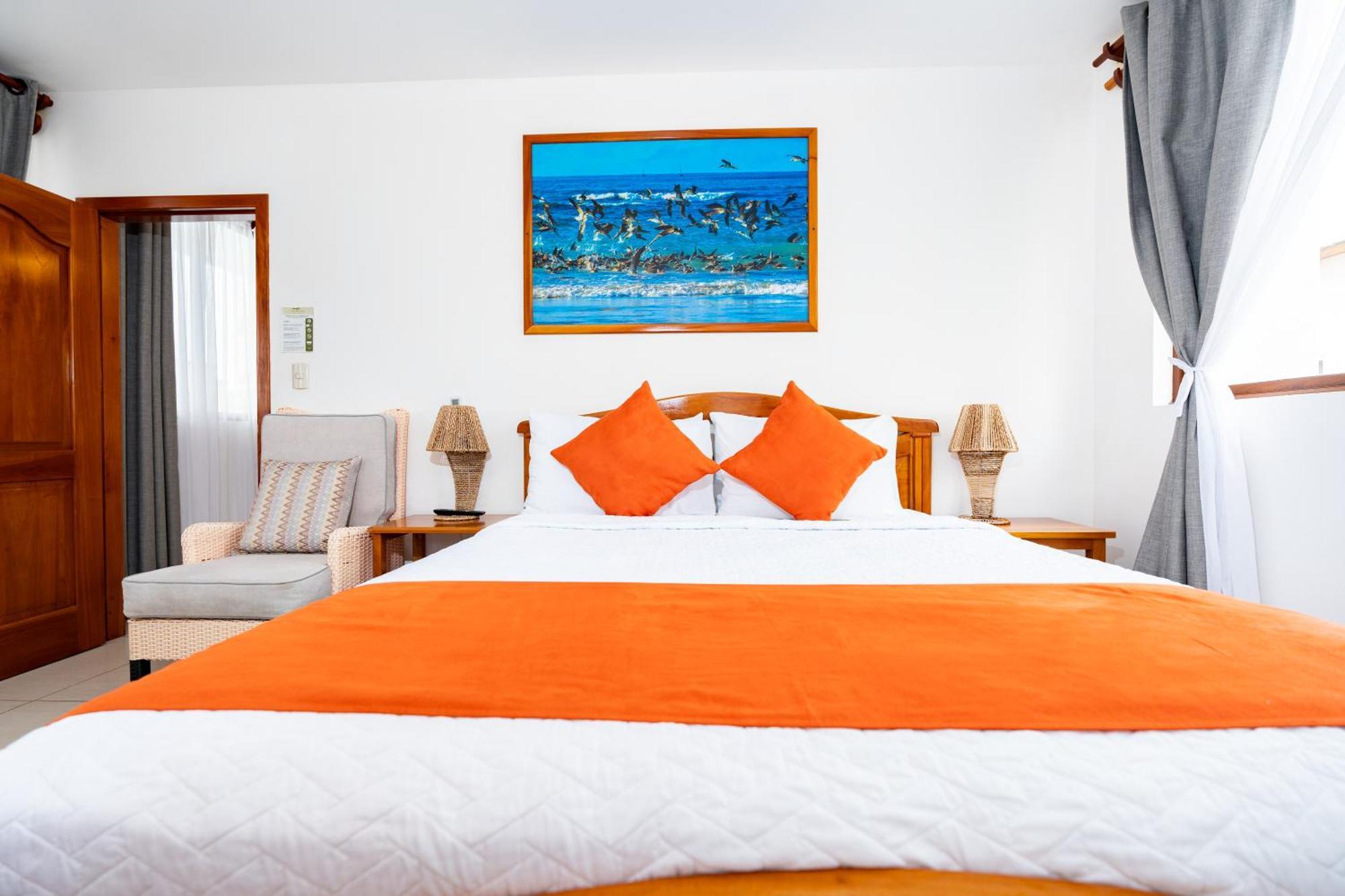 El Descanso Del Guia Puerto Ayora  Eksteriør billede